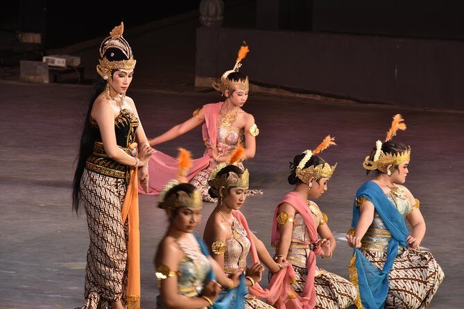Ramayana Ballet Performance In Prambanan Temple With Dinner - Who Should Consider This Tour?