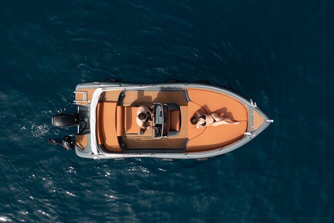Ranieri Soverato Boat Rental in Santorini -License free- Be a Captain for a day - Discovering Santorini from the Water: Ranieri Soverato Boat Rental