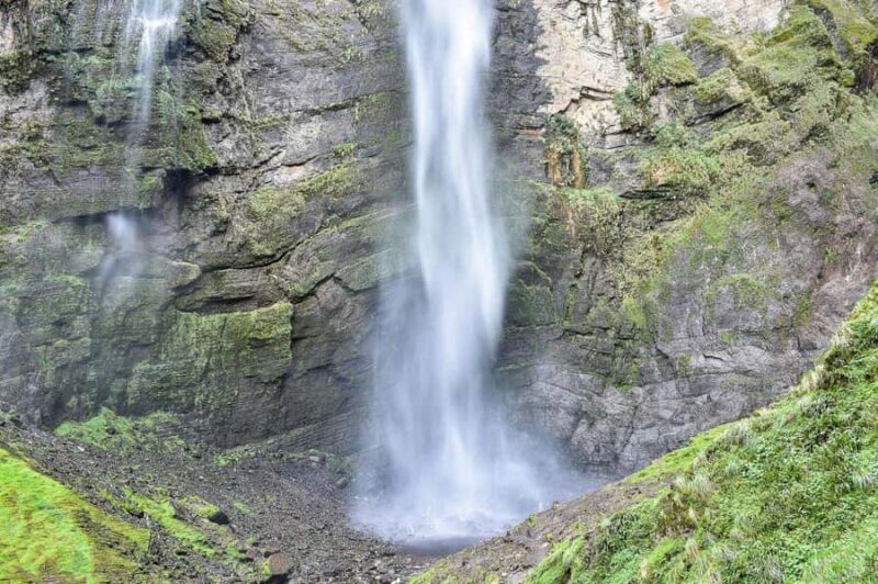 Rappelling at the Písac waterfalls - What to Expect During the Rappelling Experience