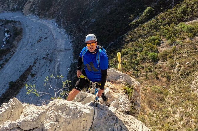 Rappels in Pico Licos with certified guides - Detailed Breakdown of the Tour Experience