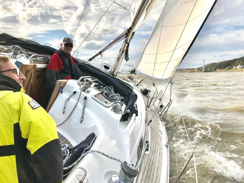 Real sailing trip "to the Gates of Hamburg", from/to Wedel - FAQ