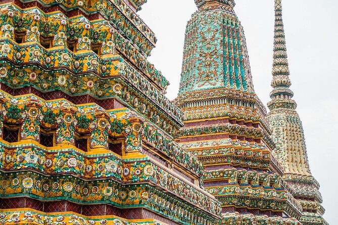 Reclining Buddha Wat Pho and Museum of Siam Tour from Bangkok - FAQs