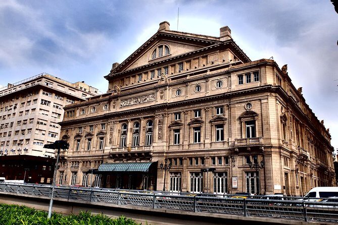 Recoleta and Palermo Bike Tour - Private Tour - What Makes This Tour Stand Out?