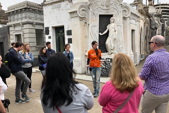 Recoleta Cemetery Walking Tour - Key Points