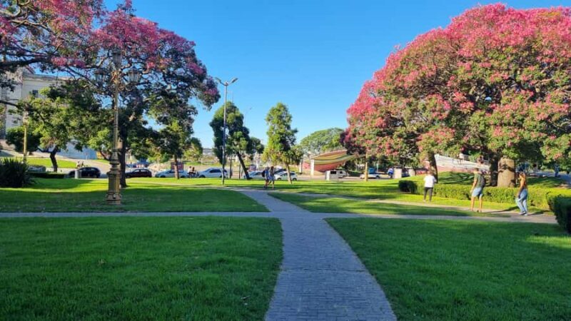 Recoleta Walking Tour and Live Jazz Show - Key Points