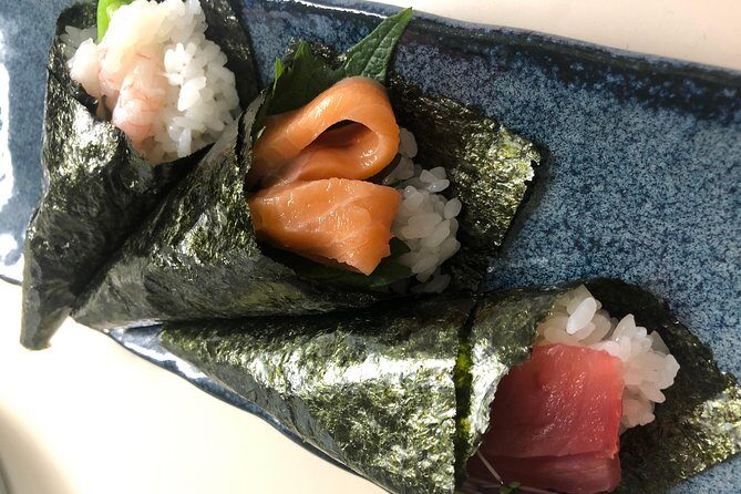 Recommended for familiesExperience of casual sushi!!Hand-rolled sushi experience of Hokkaido ingredients! - Practical Tips for Booking and Participation