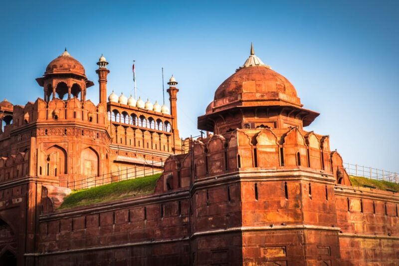 Red Fort & Old Delhi: Half Day Heritage Walking tour - Exploring the Red Fort & Old Delhi: An Authentic Journey