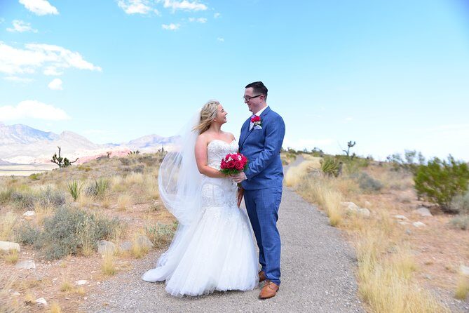 Red Rock Canyon Wedding by Private Limousine - Key Points