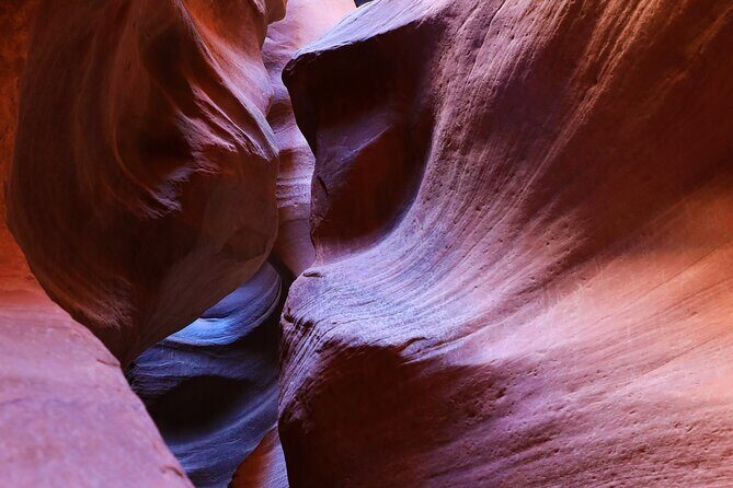 Red Rock Slot Canyon - An In-Depth Look at the Red Rock Slot Canyon Tour