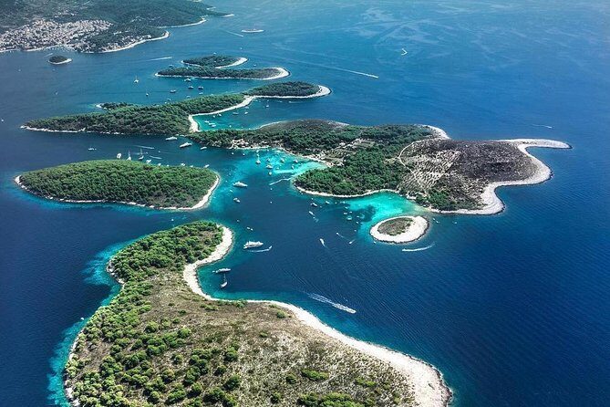 Red rocks & Hells' islands private getaway tour - Authentic Experiences Drawn from Reviews