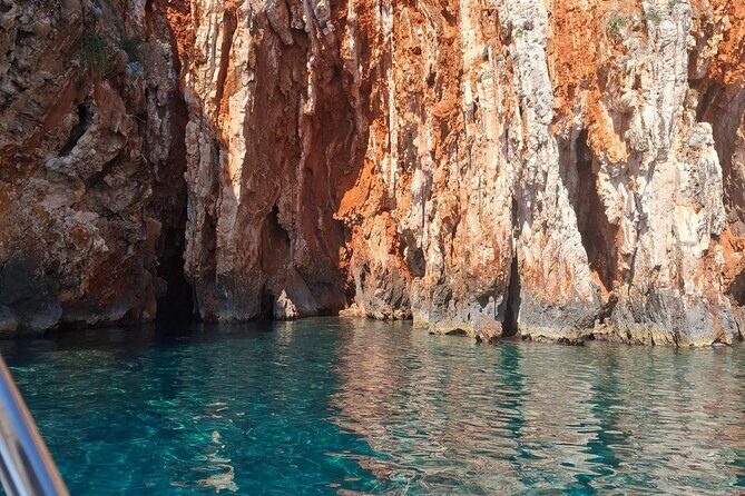 Red Rocks, Hvar Bays & Pakleni  Private Boat Tour from Hvar - Authentic Experiences and Authenticity