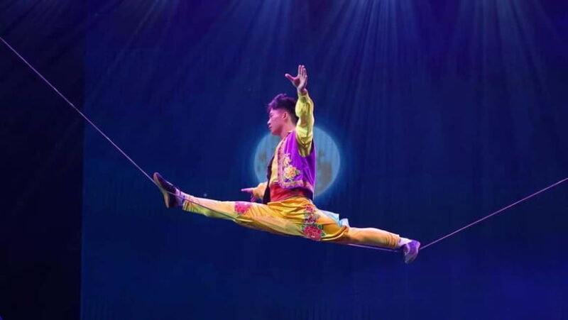 Red Theater Beijing Acrobatic Show Tickets - Key Points