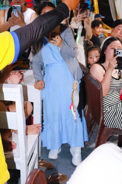 RedRiverTours - Enjoying Sunset & Night Squid Fishing - FAQ