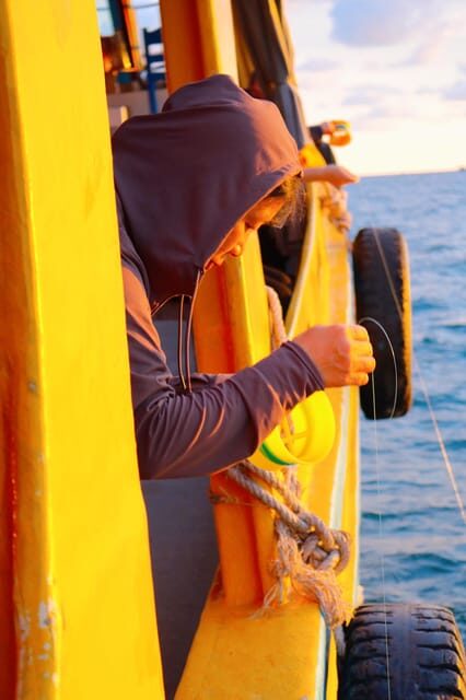 RedRiverTours - Enjoying Sunset & Night Squid Fishing - FAQ