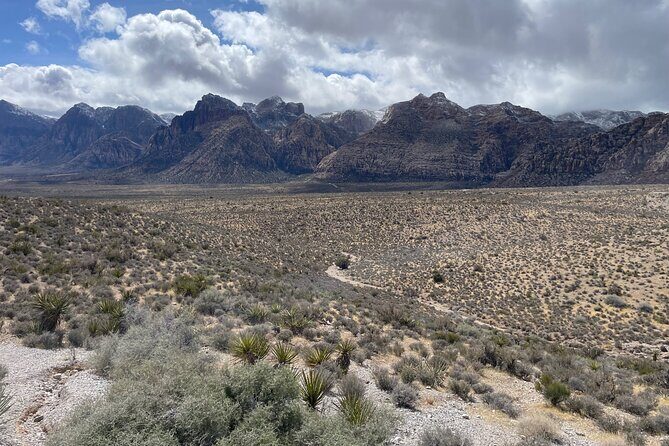 Redrock Hikes Come See Our South West Historic Beauty - A Closer Look at What Youll Experience
