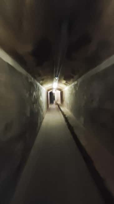 Refugios de la Guerra Civil: Un espacio de paz - Refugios de la Guerra Civil: Un espacio de paz — A deep look into Spain’s Civil War tunnels in Andalusia