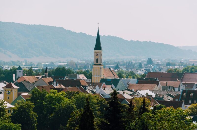 Regensburg: Kelheim Liberation Hall and City visit - A Deep Dive into What to Expect