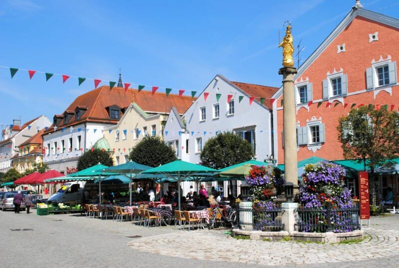 Regensburg: Kelheim Liberation Hall and City visit - The Itinerary in Detail