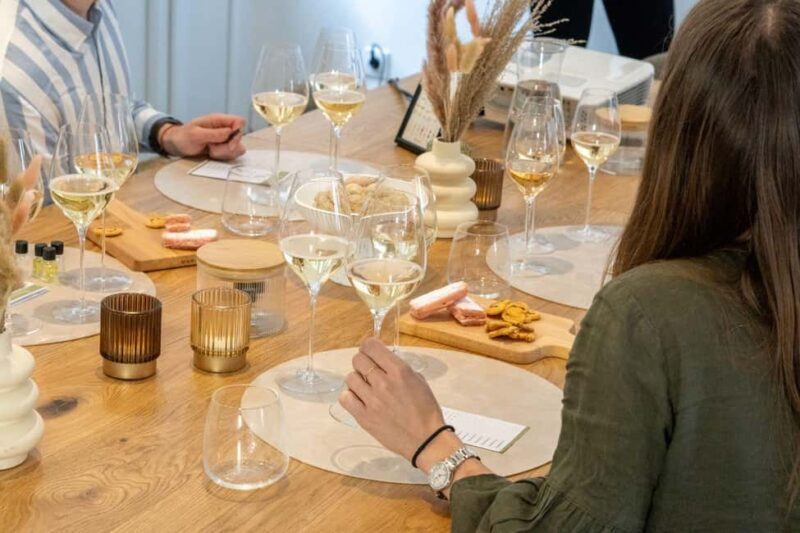 Reims: Morning Champagne Tasting with Local Expert - Key Points