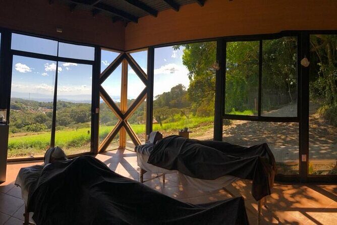 Relaxing time - Relaxing Time in Monteverde: A Massage with a View