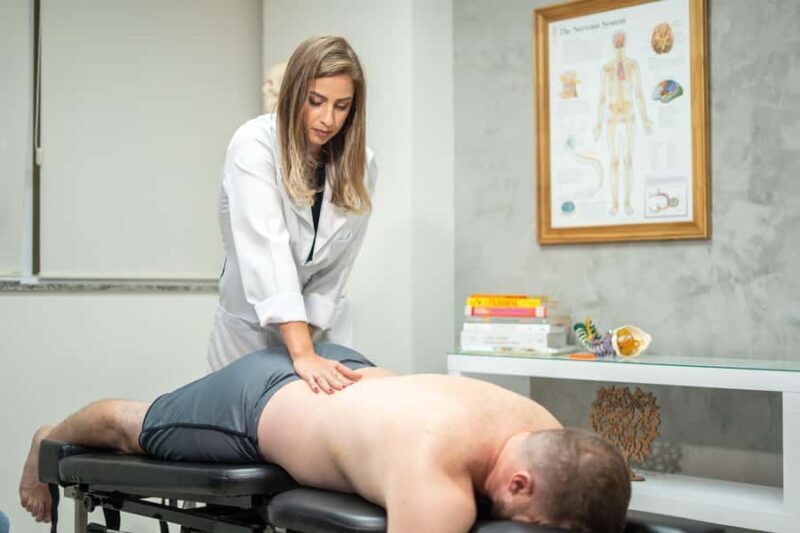 Relaxing Treatment at Casa da Coluna Bem-estar - Who Should Consider This Experience?