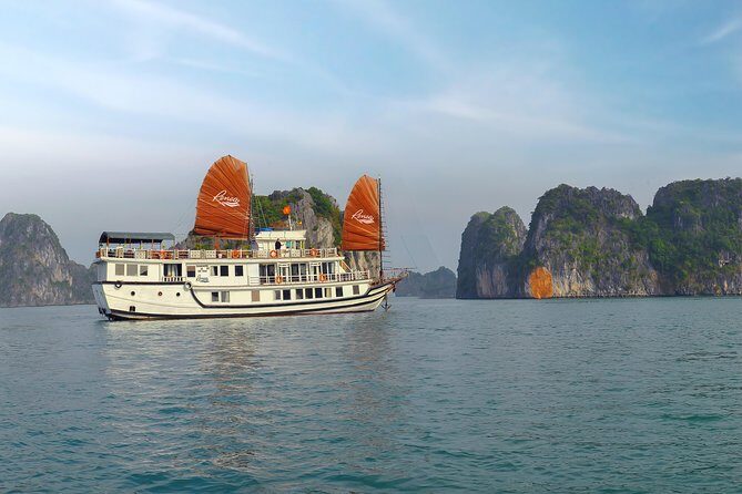 Renea Cruises - BEST Small Boat in Bai Tu Long & Halong Bay - Key Points