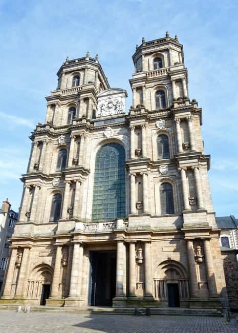 Rennes: 2-hour Best Intro Walking Tour with a Local - Key Points