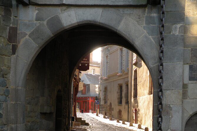 Rennes: Private guided walking tour of the city centre - Price and Value Analysis