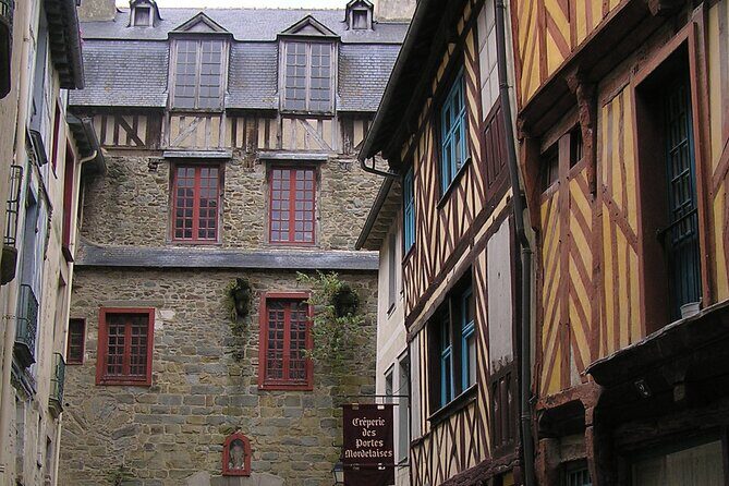 Rennes: Private guided walking tour of the city centre - Practical Details