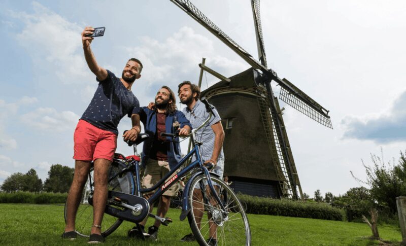 Rent a bike in Amsterdam | 1, 2, 3+ hours - Who Should Consider This?