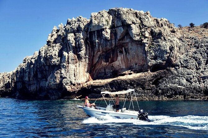 Rent a Boat for a Day in Kalives,Chania - A Comprehensive Look at Renting a Boat in Kalives, Crete