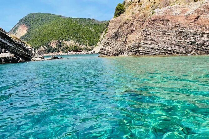 Rent a boat in Marina Bar Montenegro - Key Points