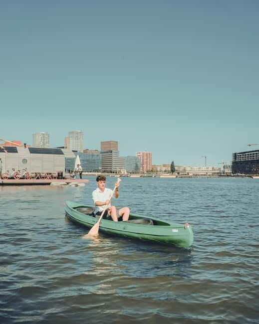 Rent a Canoe in Wijnhaven, Rotterdam - Key Points