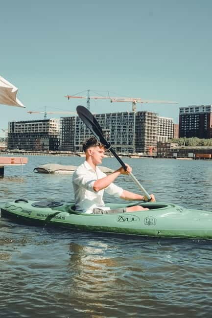 Rent a Kayak in Wijnhaven, Rotterdam - Key Points