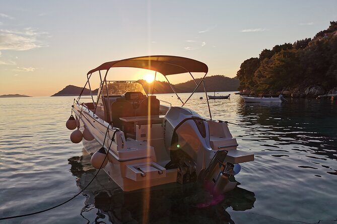 Rent a luxury speed boat for great fun on this Elaphiti Islands tour - Weather and Cancellation Policy