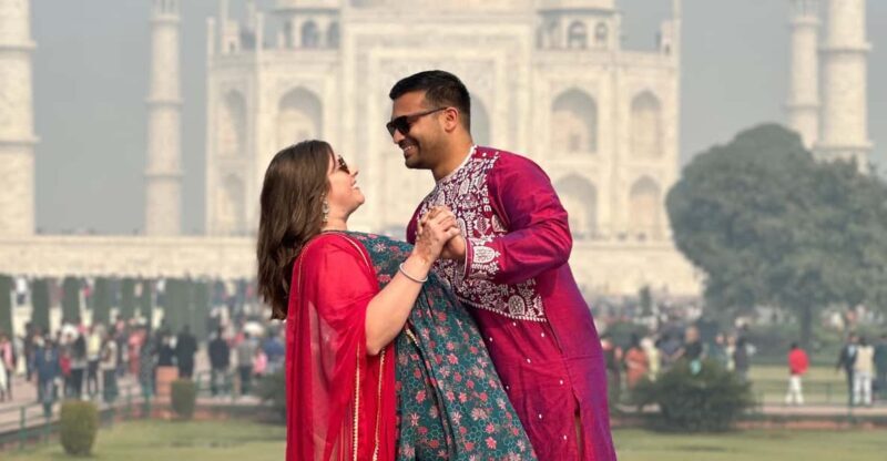 Rent a sari or kurta pajama for Taj Mahal visit & picture - Experience the Taj Mahal in Traditional Indian Attire for $12
