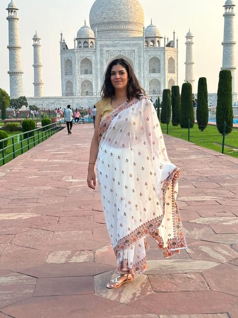 Rent a sari or kurta pajama for Taj Mahal visit & picture - Final Thoughts