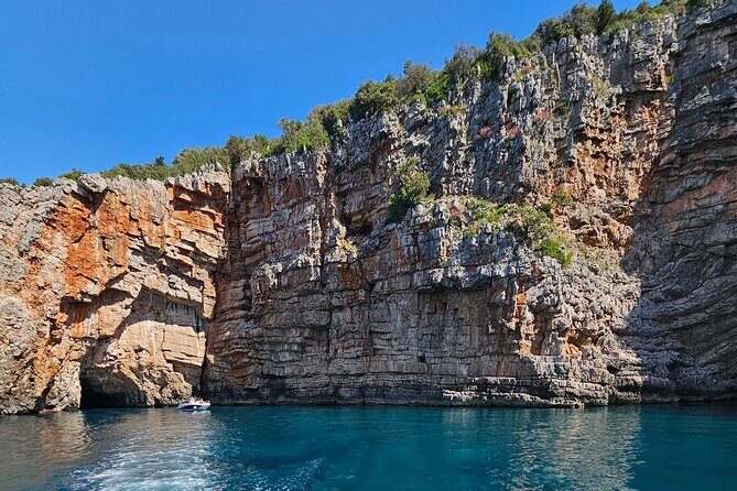 Rent a speedboat - up to 15 people(charged per hour) - The Sum Up