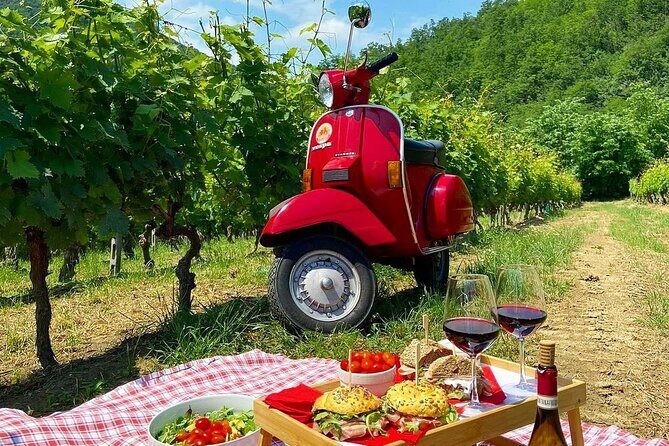 Rent a vintage Vespa for a whole day in Alba - FAQ