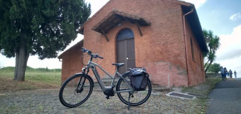 Rent Top E-bike for an epic day in Rome - Exploring Rome on Two Wheels: A Deep Dive