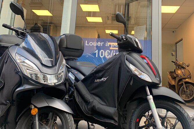 Rental scooter PCX Honda 125cc (B / A1 permit) Paris - The Authentic Parisian Ride: What You’ll See