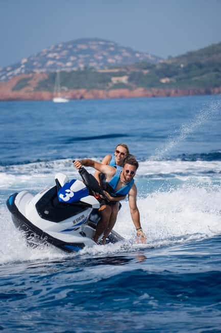 Rental ski jet - 30 minutes Cannes - Key Points