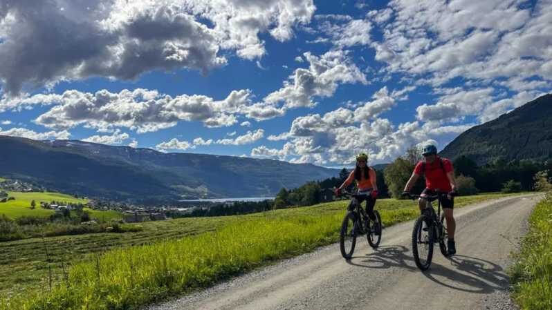 Rentals | Mountain Bike - Full Suspension - Exploring the Merida One-Sixty 500: A Closer Look