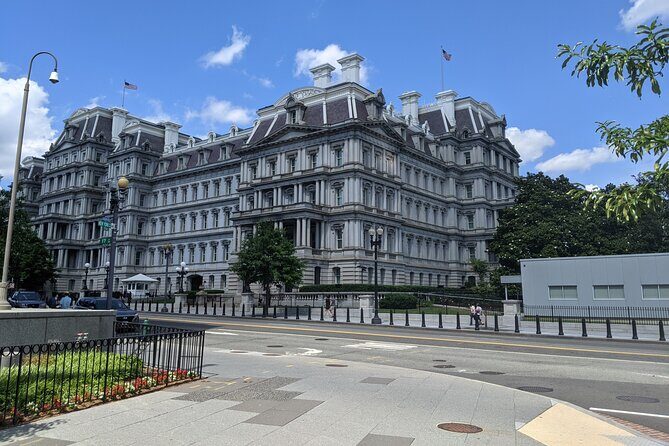 Residences of the Presidentses Walking Tour: Lafayette Square & Foggy Bottom - The Experience: What Youll Really Get