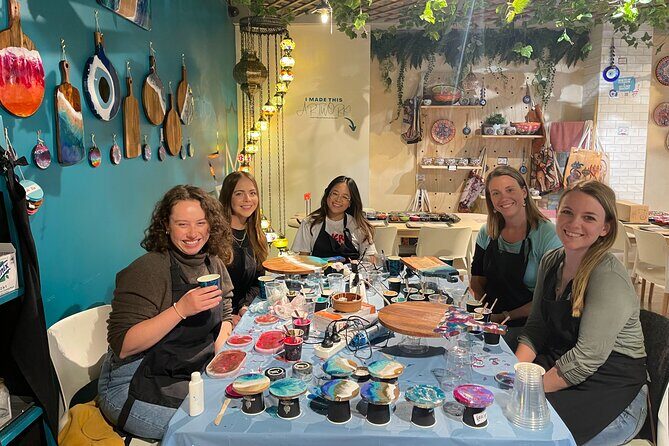 Resin Art Classes Melbourne: Cheeseboards & Coasters - Who Will Love This Experience