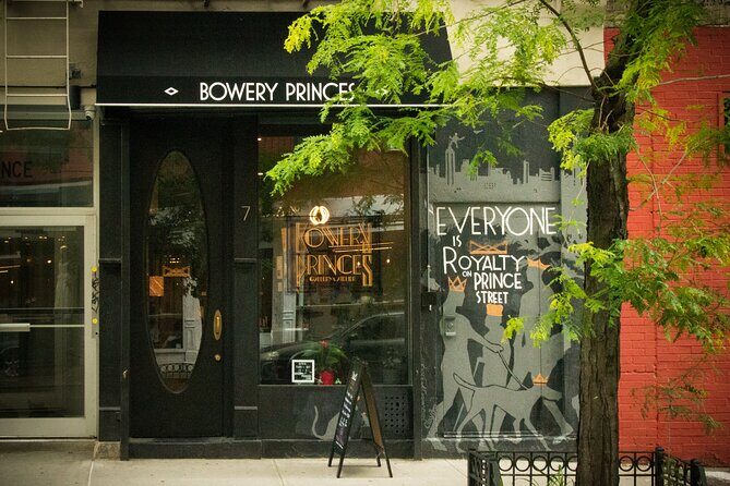 Resin Artwork in a Nolita Artist's Studio - Beverages and Atmosphere