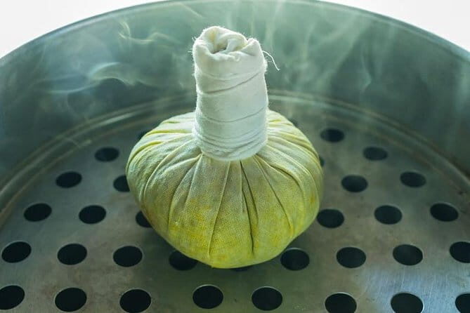 Rest And Relax Massage - Rejuvenate Thai Massage With Herbal Hot Compress - Key Points