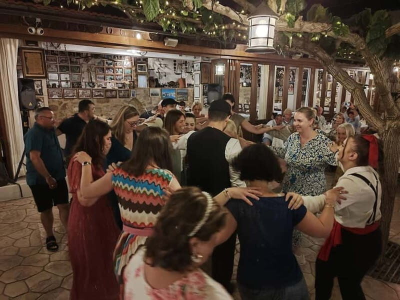 Rethymnon: Cretan Night with Dinner and Live Music - Rethymnon: Cretan Night with Dinner and Live Music — A Deep Dive