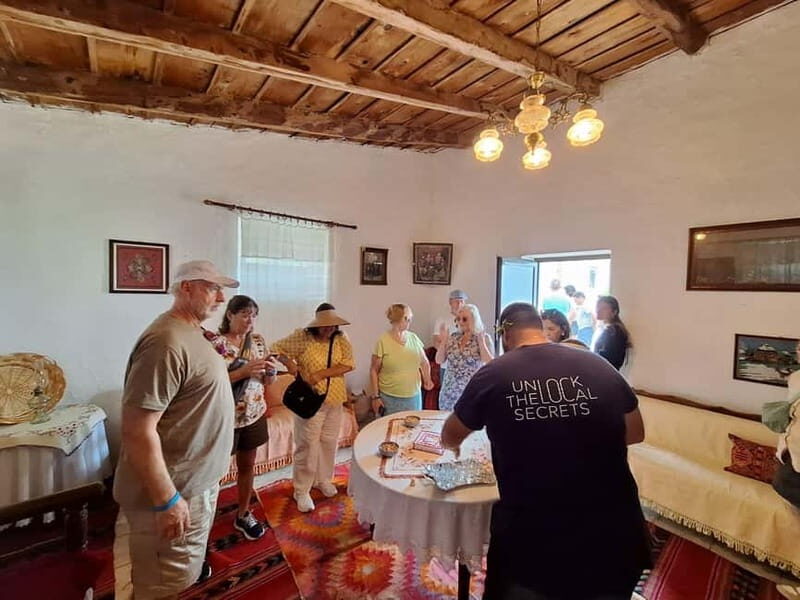 Rethymnon: Melidoni cave - Arkadi - Villages & Cooking Pies - Exploring the Details of the Tour
