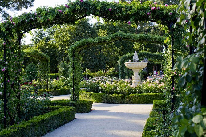 Retiro Park bike tour- Get transported to the XVI century - An In-Depth Look at the Retiro Park Bike Tour